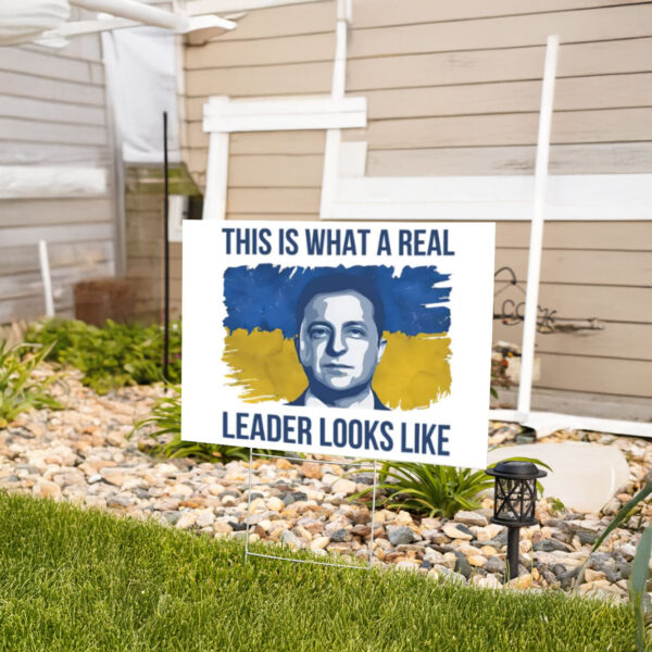 Anti Trump Putin, This Is What A Real Leader Looks Like Yard Sign